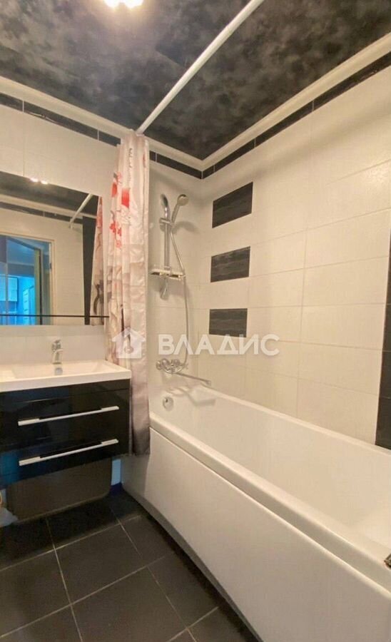 квартира г Калуга р-н Октябрьский ул Молодежная 11к/1 фото 8