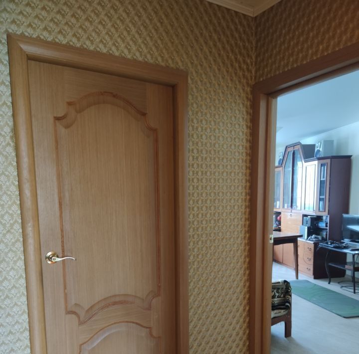 квартира г Тольятти р-н Центральный ул Толстого 20 фото 1