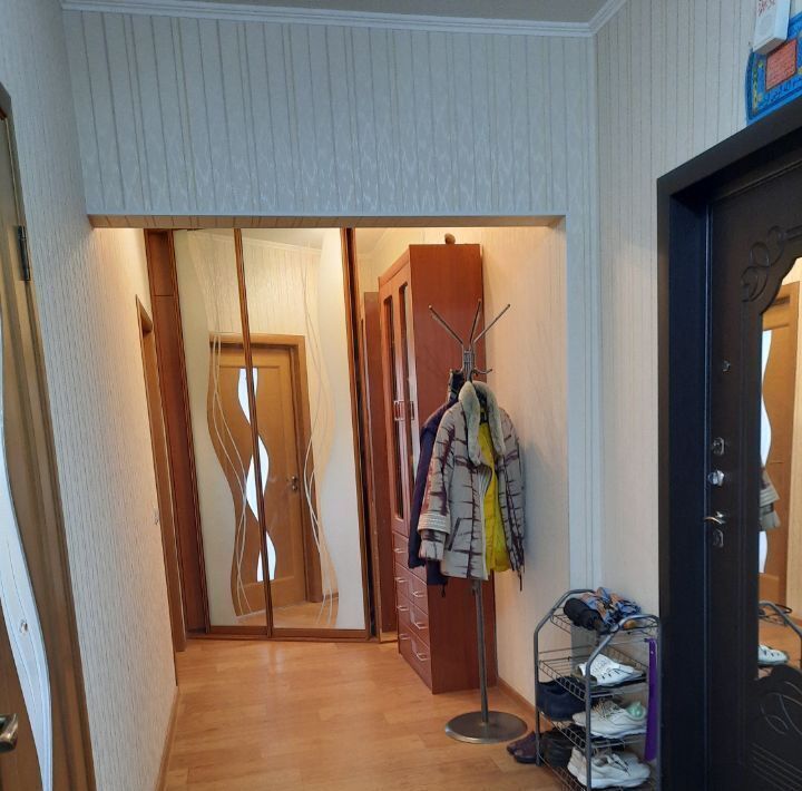 квартира г Сургут ул Ивана Захарова 27 31-й фото 2