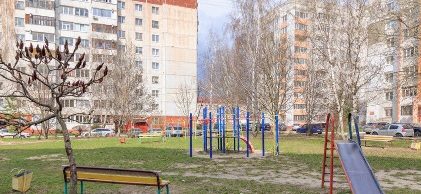 квартира г Брянск р-н Бежицкий ул Комсомольская 18 фото 2