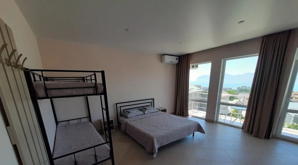 комната г Феодосия пгт Орджоникидзе ул. 1-я Балочная, 40 фото 2