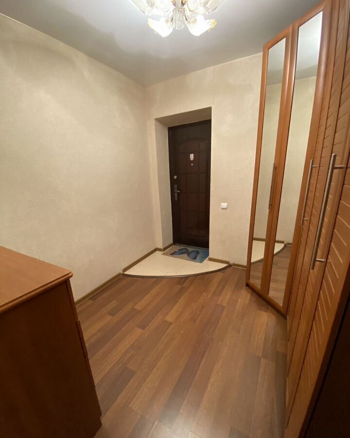 квартира г Волгоград р-н Дзержинский район Семь Ветров б-р 30-летия Победы 17д фото 25