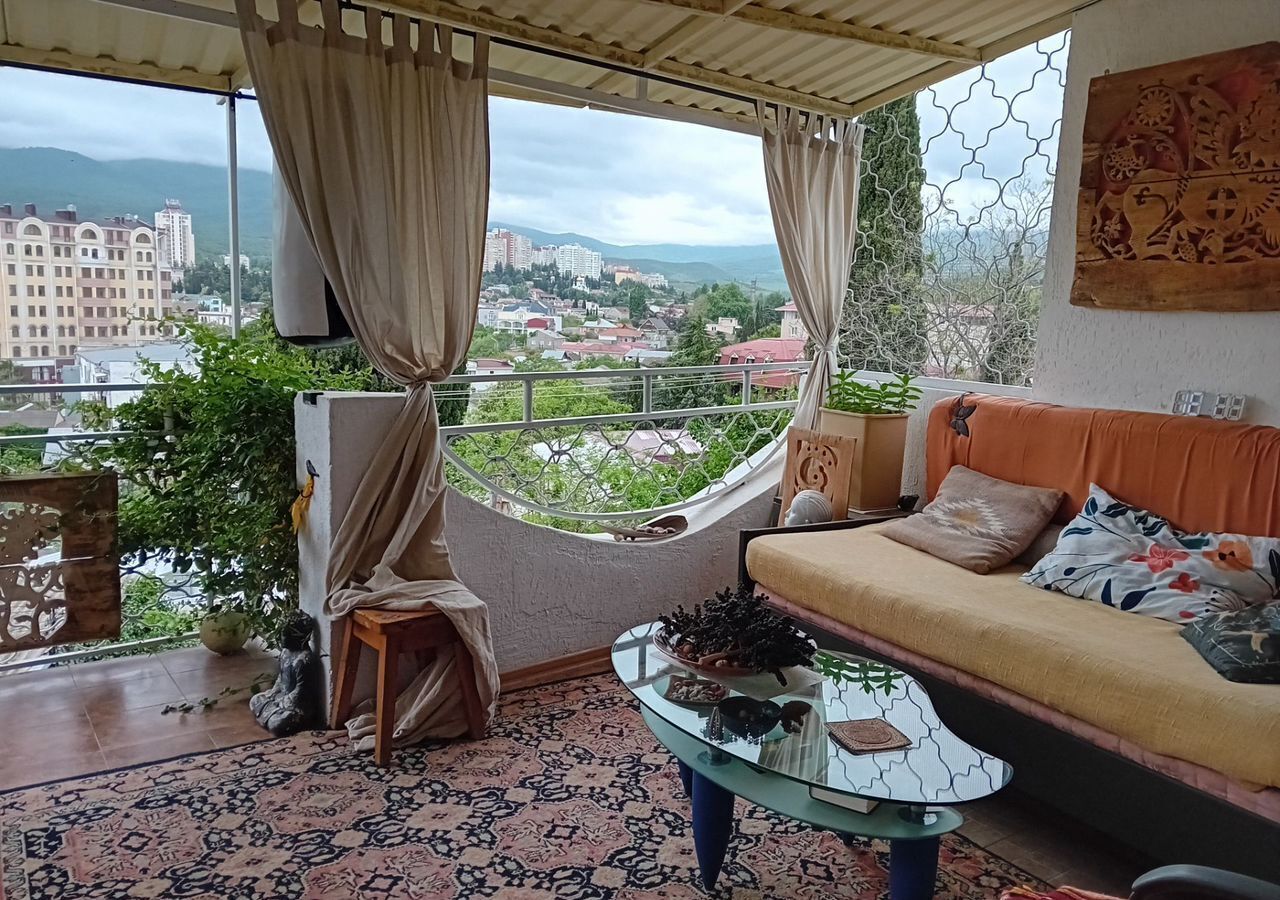 комната г Алушта ул Свердлова 3 фото 2
