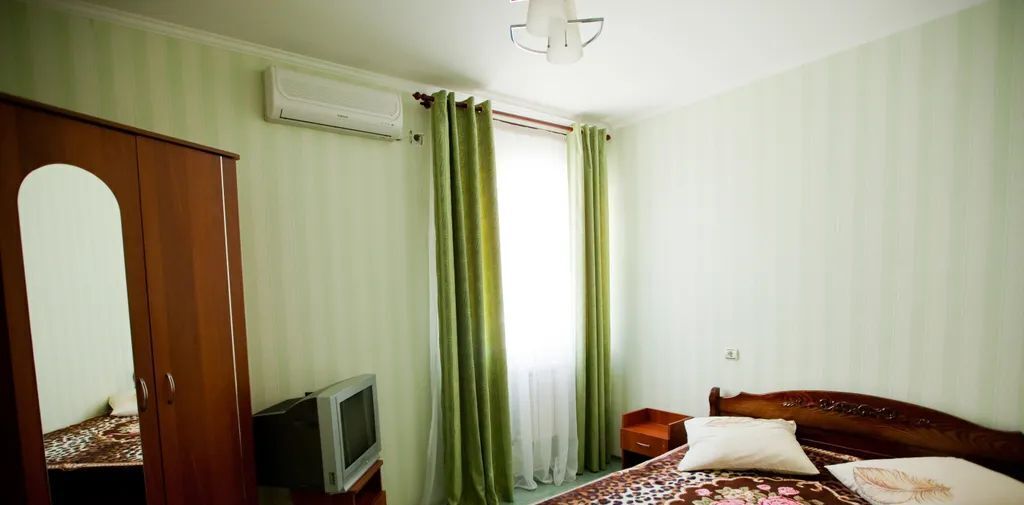 комната г Феодосия ул Листовничей 2 фото 1