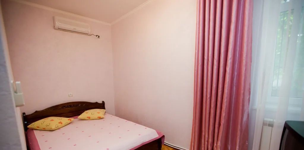 комната г Феодосия ул Листовничей 2 фото 1