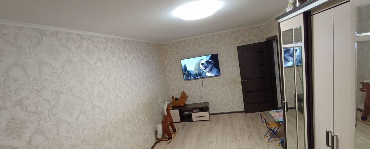 квартира г Камышин ул Серова 32 фото 4