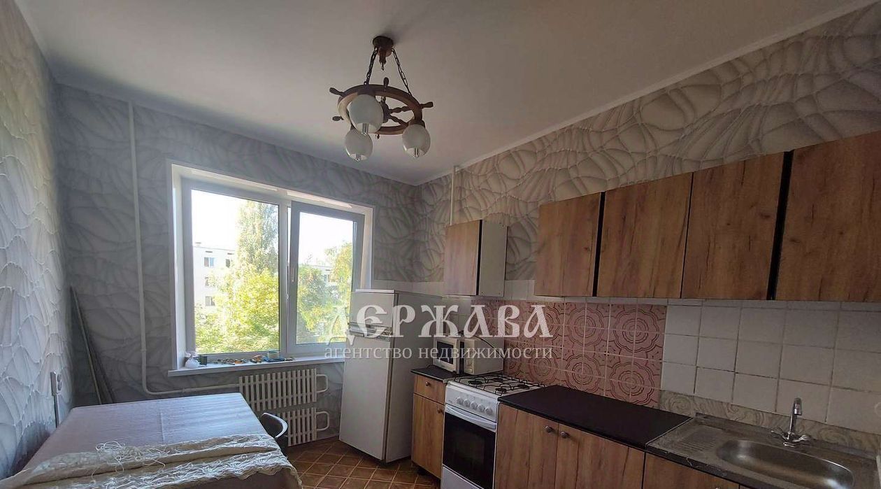 квартира г Старый Оскол Рудничный микрорайон 11А фото 2
