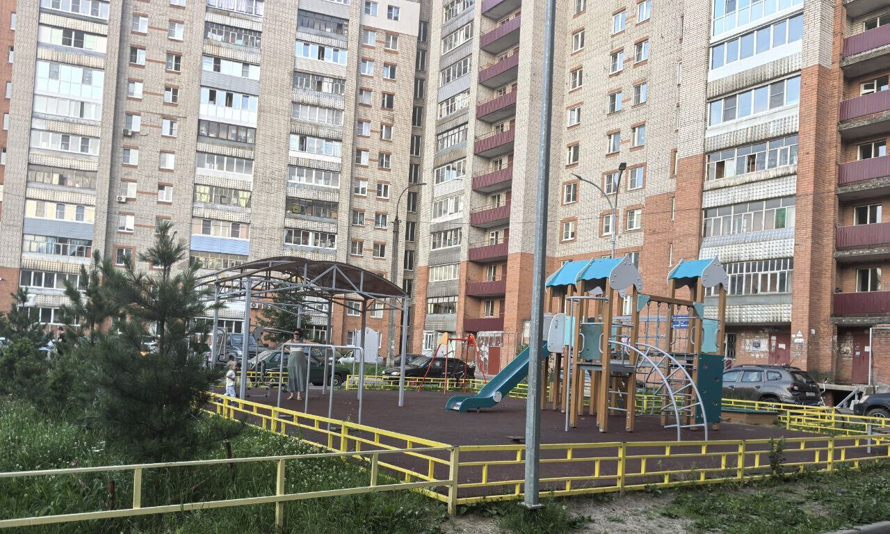 квартира р-н Рыбинский г Рыбинск Скоморохова гора м-н, улица Моторостроителей, 21, гора фото 1