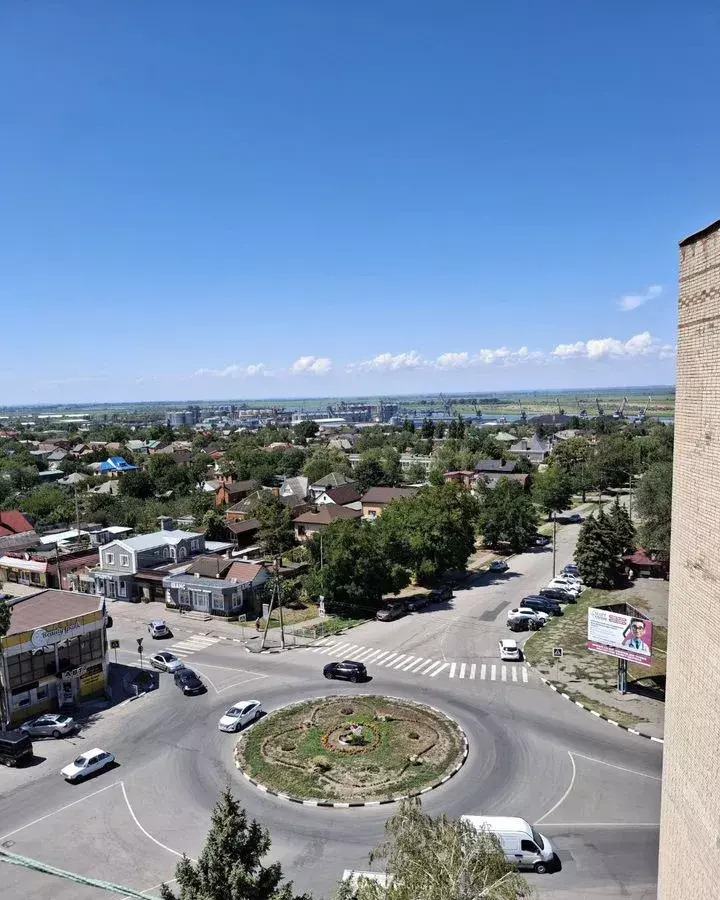 квартира г Азов ул Мира 3 фото 2