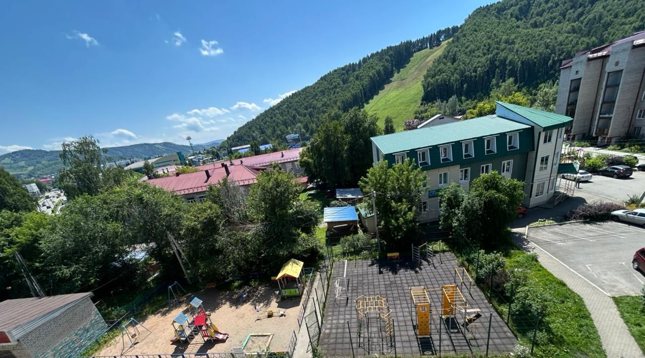 квартира г Горно-Алтайск ул. Григория Чорос-Гуркина, 33 фото 1