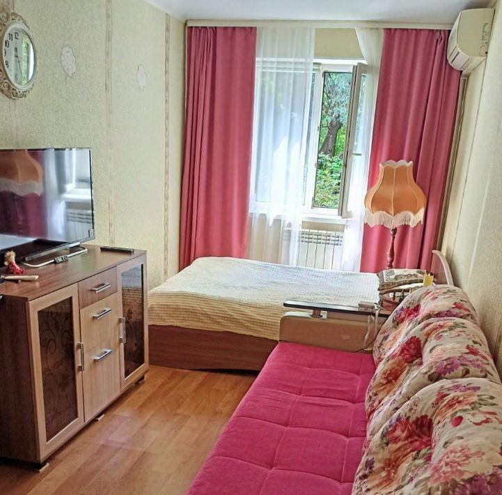 квартира г Омск р-н Центральный ул Декабристов 110 фото 1