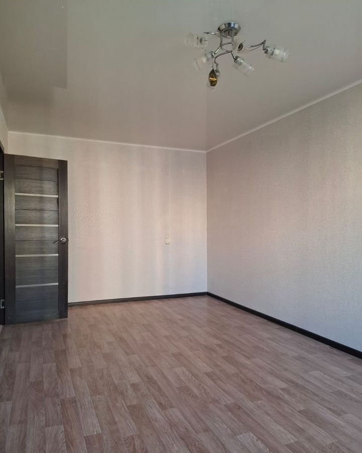 квартира г Челябинск р-н Калининский ул Братьев Кашириных 114 фото 5