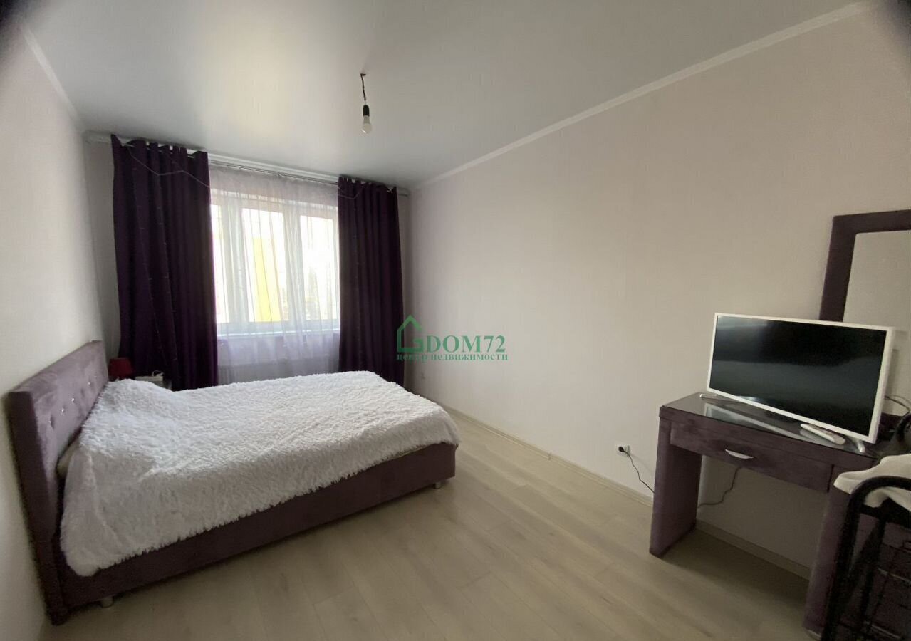 квартира г Тобольск 10-й мкр-н, 72 фото 4