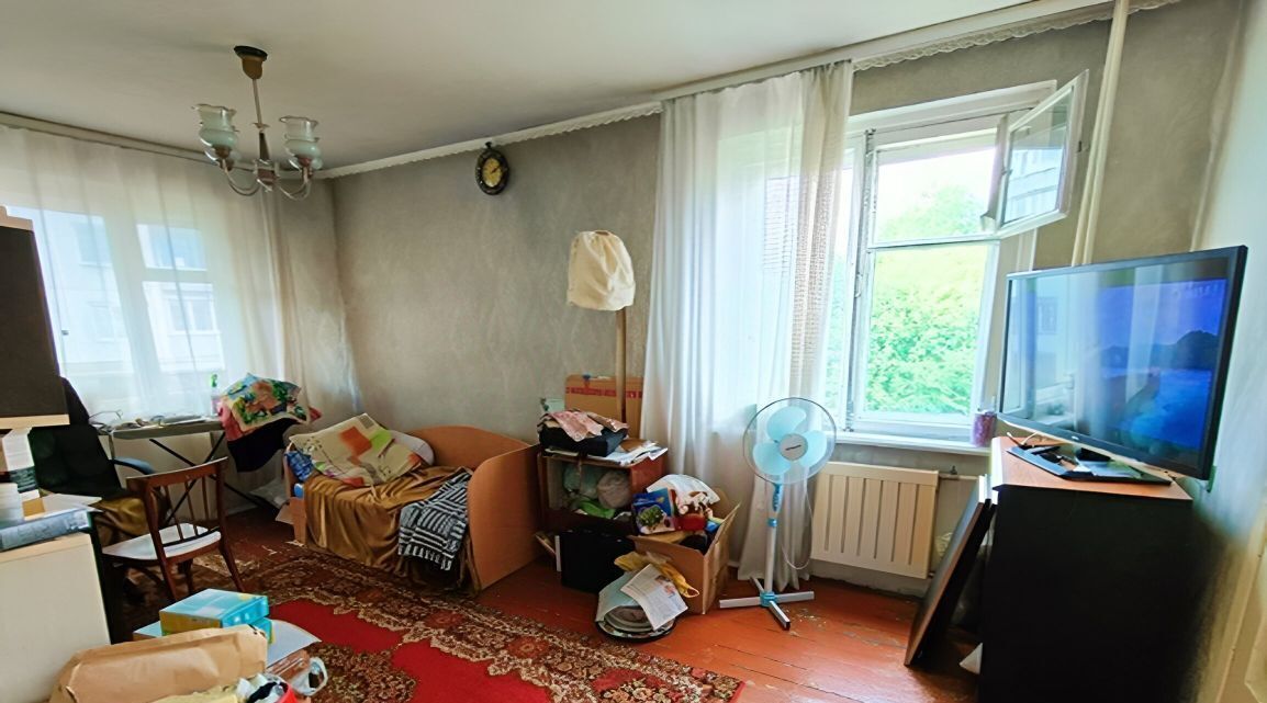 квартира г Новокузнецк р-н Куйбышевский ул Батюшкова 8 фото 3