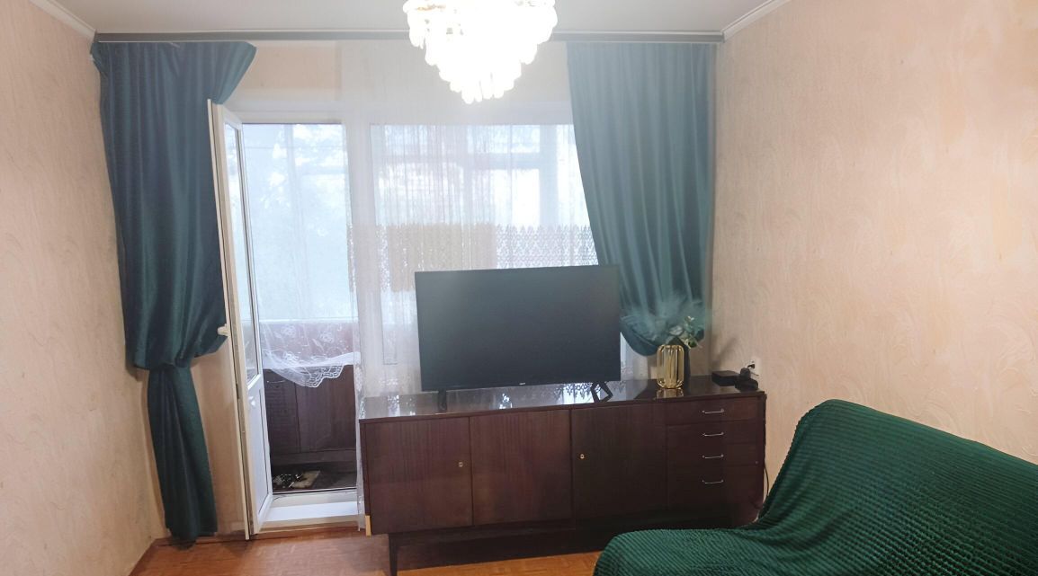 квартира г Тольятти р-н Автозаводский 4 квартал ул Юбилейная 13 фото 1