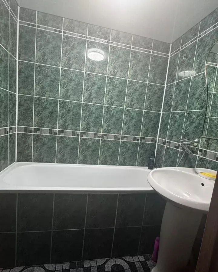 квартира г Черкесск ул Гутякулова 20 фото 4