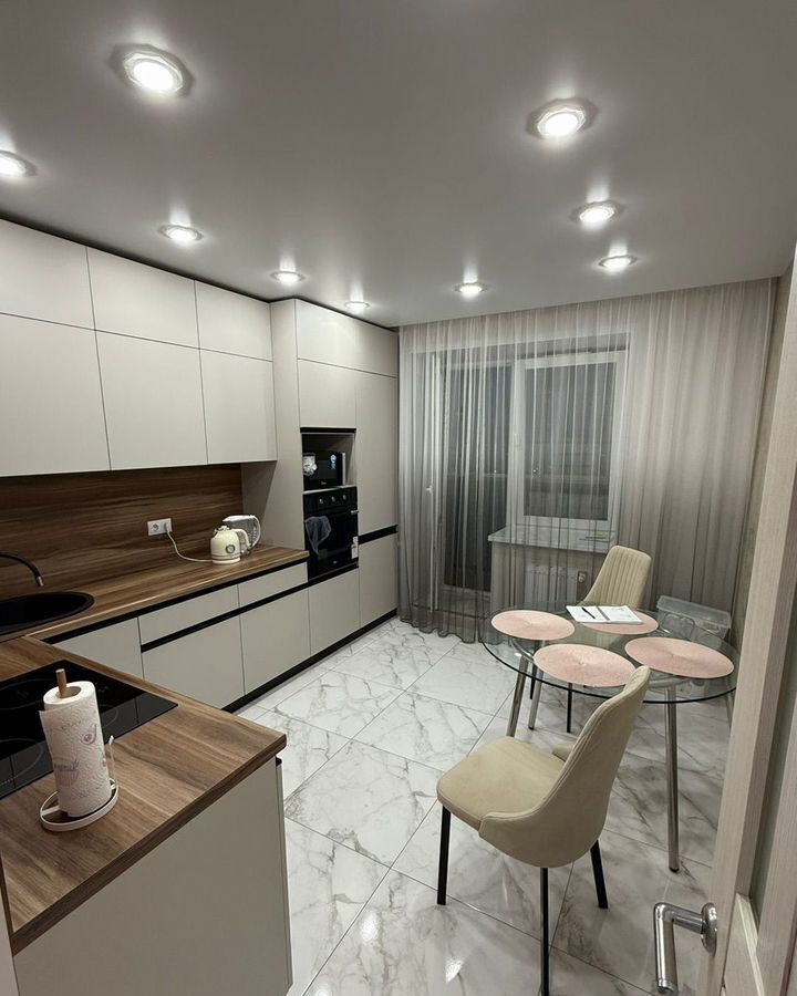 квартира г Чебоксары р-н Московский ул Радужная 10к/2 фото 1