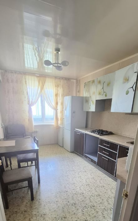 квартира г Набережные Челны р-н Автозаводский б-р им Галиаскара Камала 16 фото 1