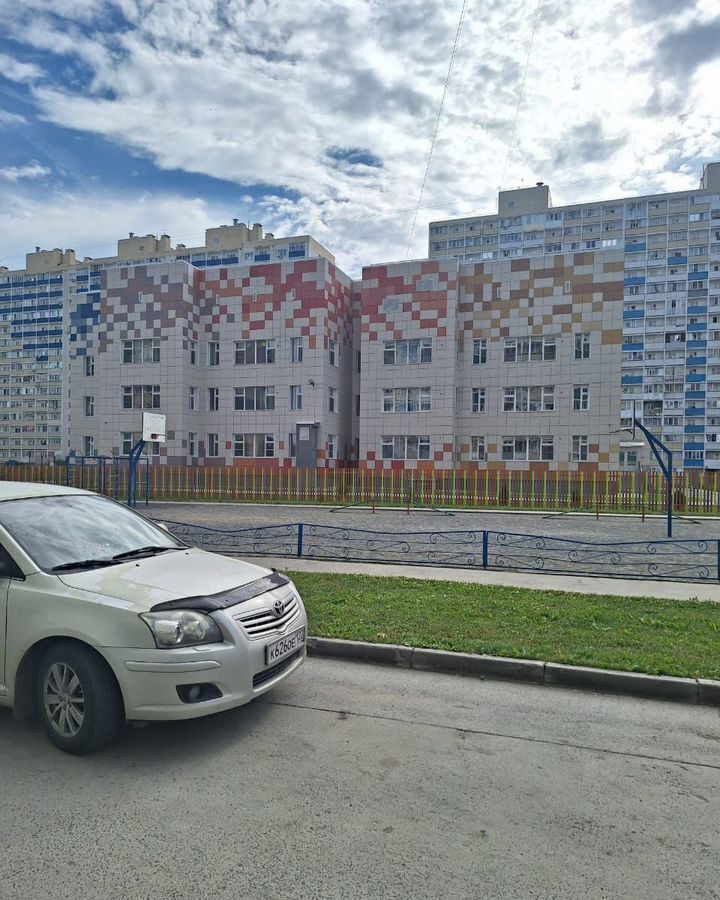 квартира г Новосибирск р-н Кировский ул Виктора Уса 13 фото 13