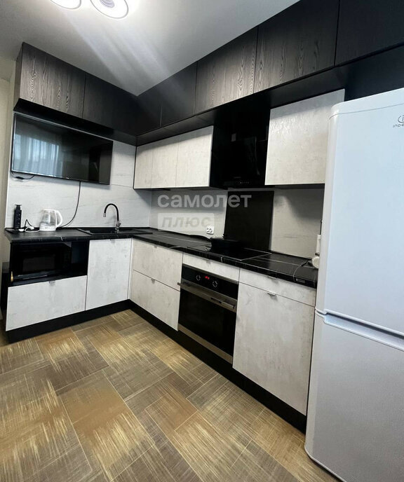 квартира г Тобольск 15-й микрорайон 22 фото 3