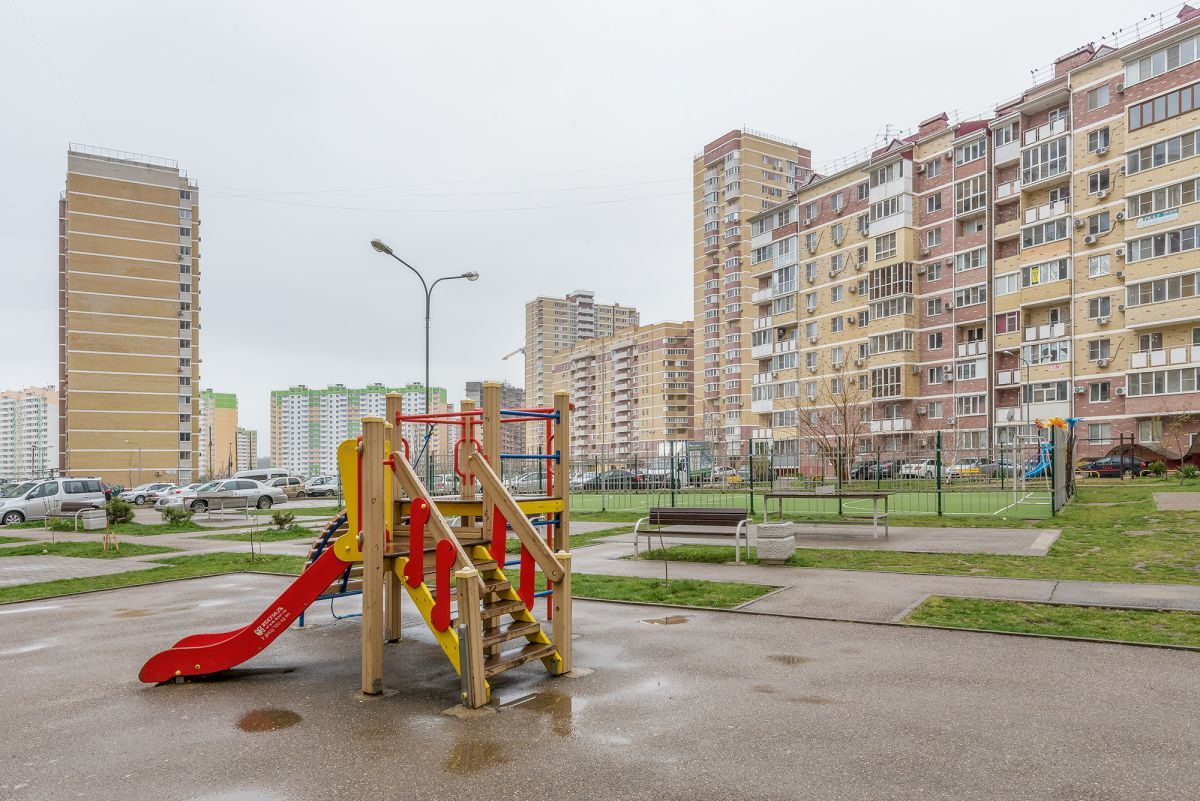 квартира г Краснодар пр-кт им. писателя Знаменского 14 фото 16