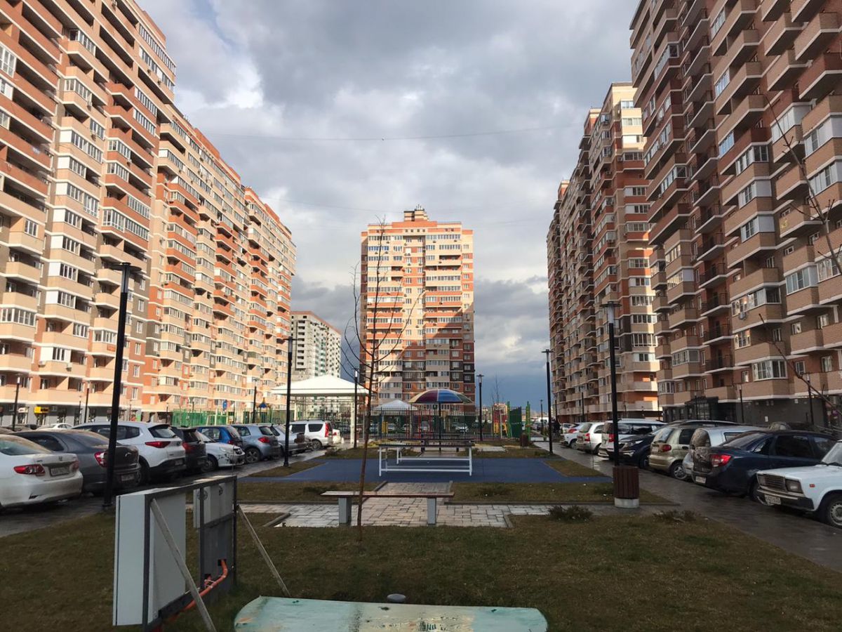 квартира г Краснодар ул Гидростроителей 62к/3 фото 1