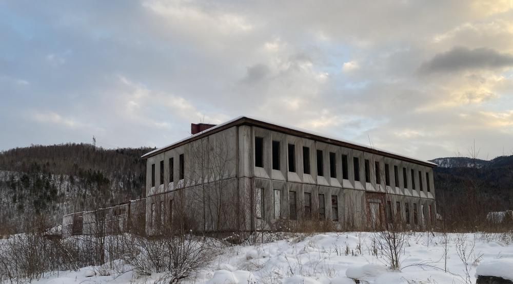 свободного назначения р-н Слюдянский г Слюдянка ул Набережная 10/2 фото 1