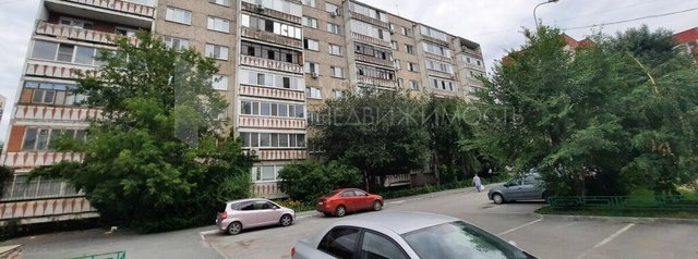 квартира г Тюмень ул 50 лет Октября 72 фото