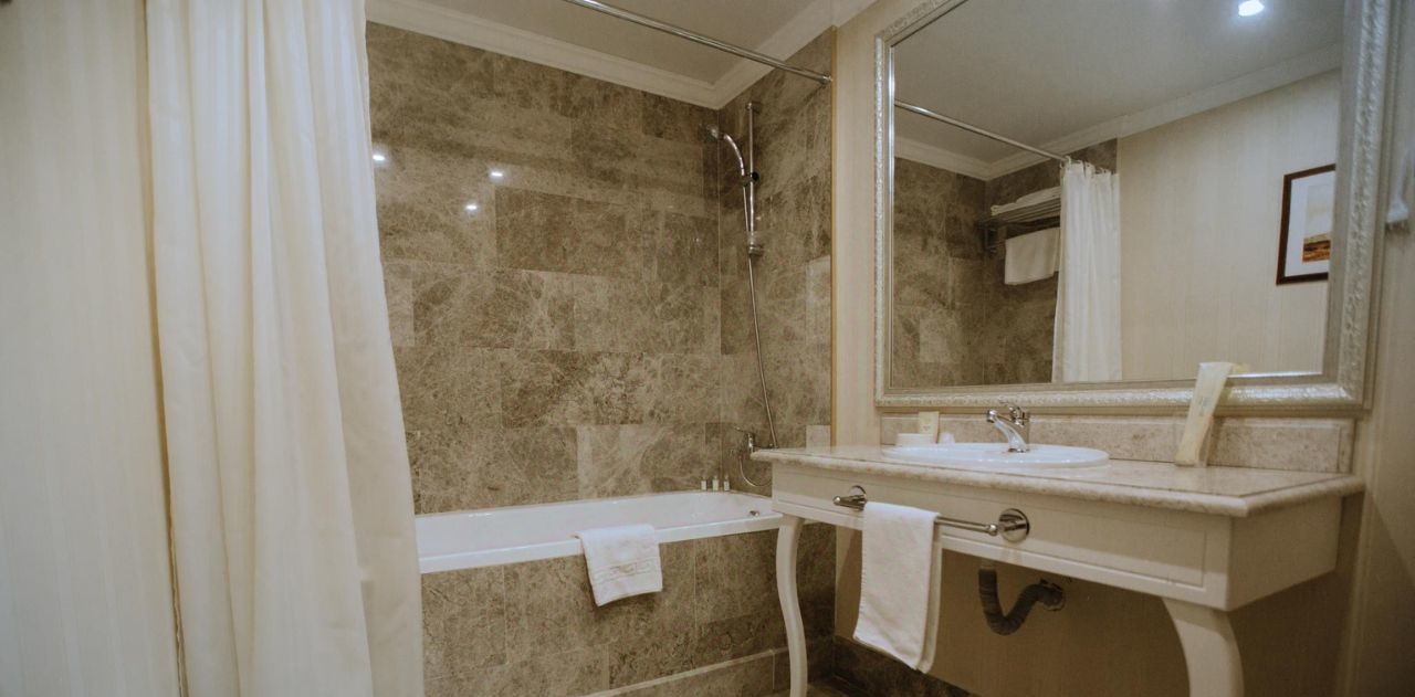 комната г Астрахань р-н Кировский ул Свердлова 10/6 фото 37