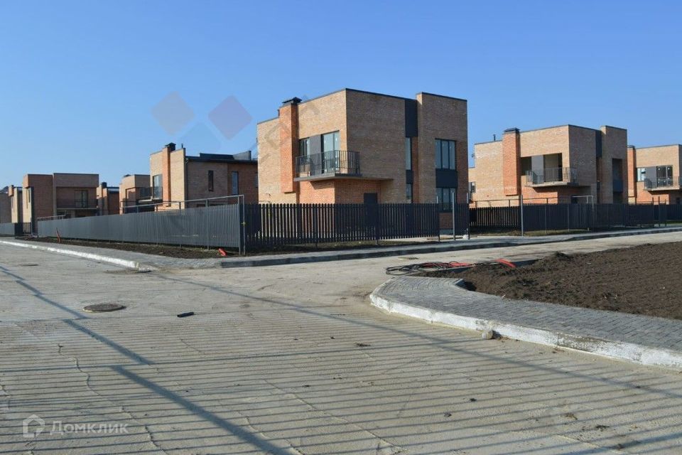 дом г Краснодар муниципальное образование Краснодар, 2-й Сахалинский проезд, 1 фото 1