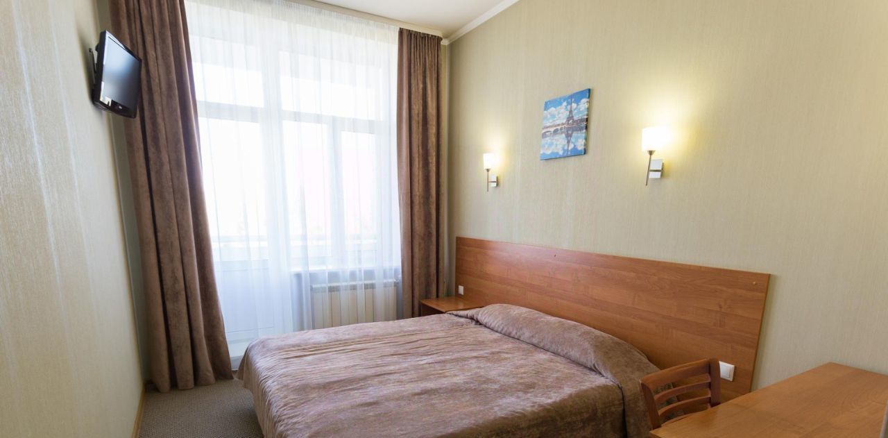 комната г Омск р-н Кировский ул Поворотникова 6 фото 1