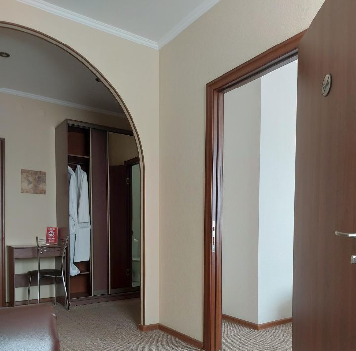 комната г Красноярск р-н Центральный ул Шахтеров 41с/4 фото 17