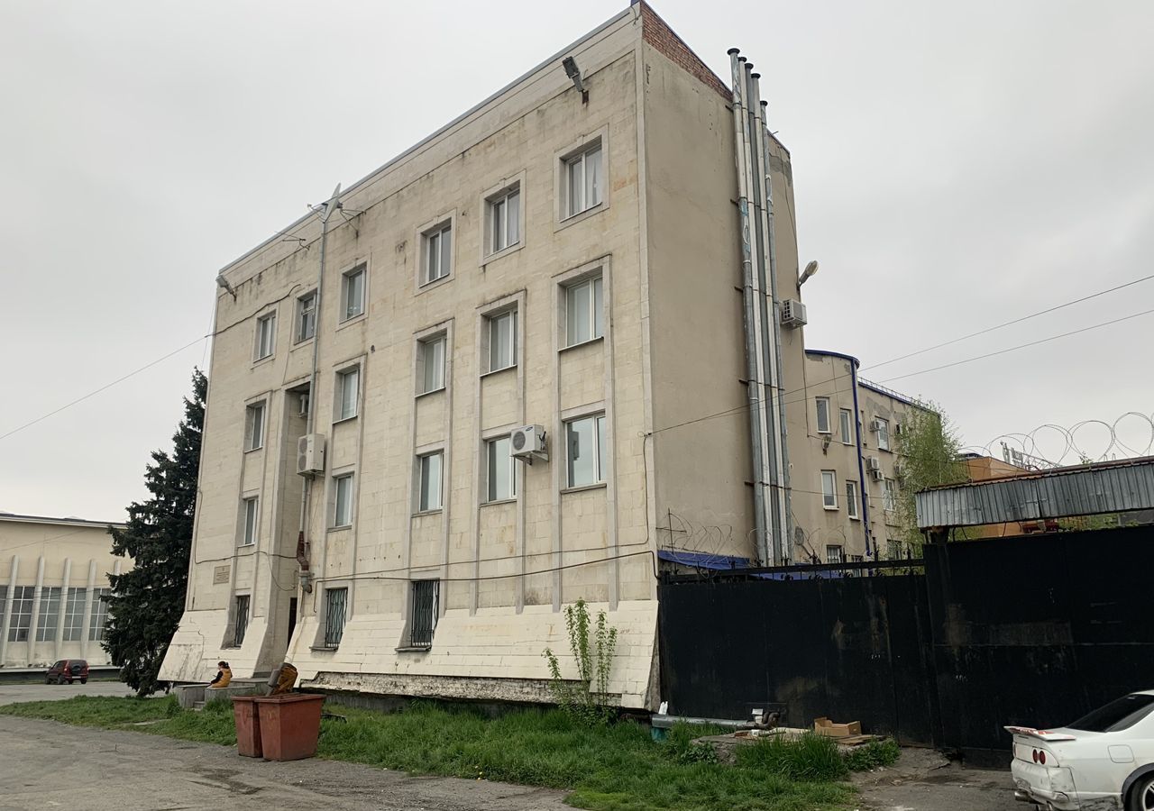 Продам офис на улице Шмулевича 8а в Иристонском районе в городе  Владикавказе Республика Северная Осетия — Владикавказ 125000000 руб база  Олан ру объявление 105124319