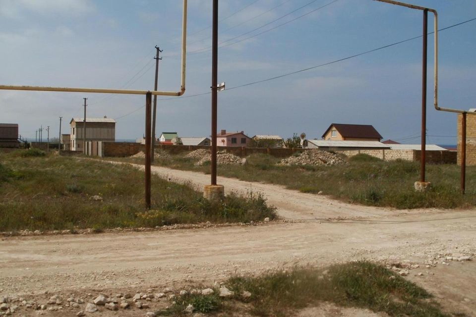 земля р-н Черноморский посёлок городского типа Черноморское фото 3