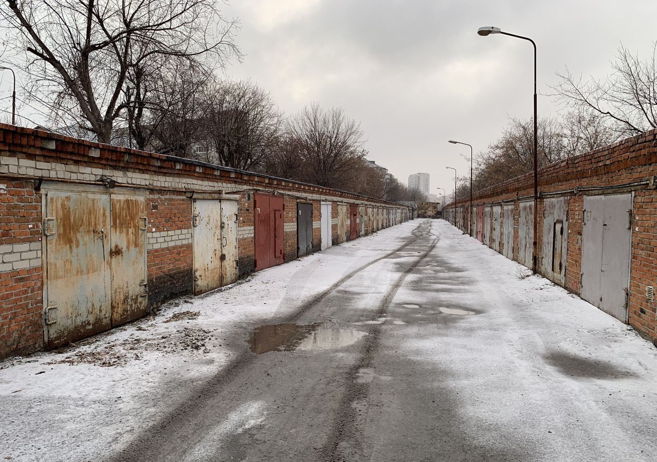 гараж г Тюмень р-н Центральный ул Максима Горького 1/1 фото 1