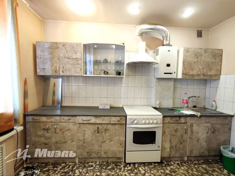 квартира г Орел р-н Заводской ул Комсомольская 239 фото 1