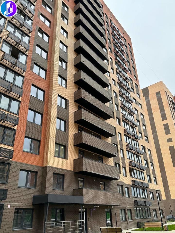квартира г Краснодар ул им. Владимира Жириновского 1к/1 фото 2