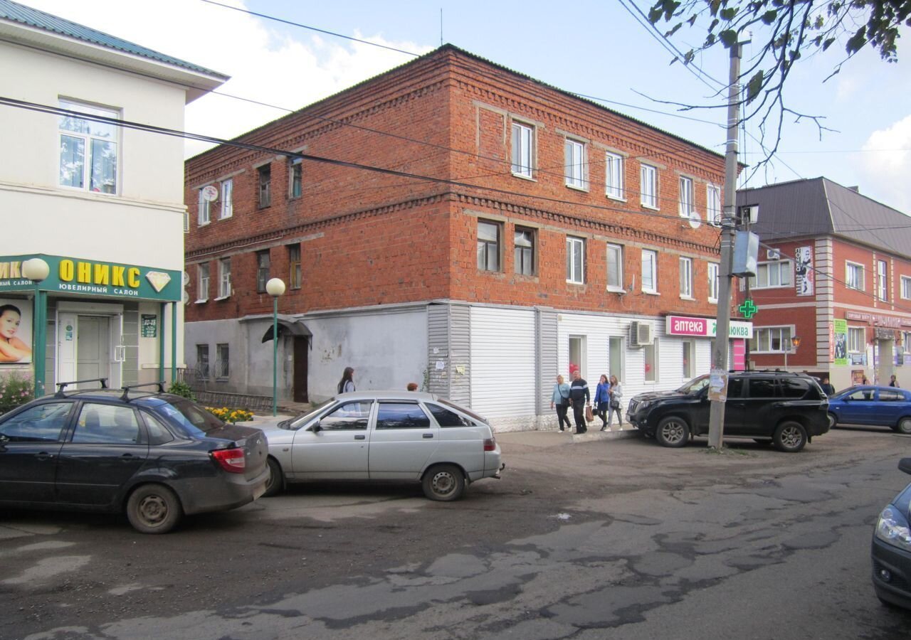 торговое помещение г Сарапул Центральный район ул Гагарина 30 фото 4